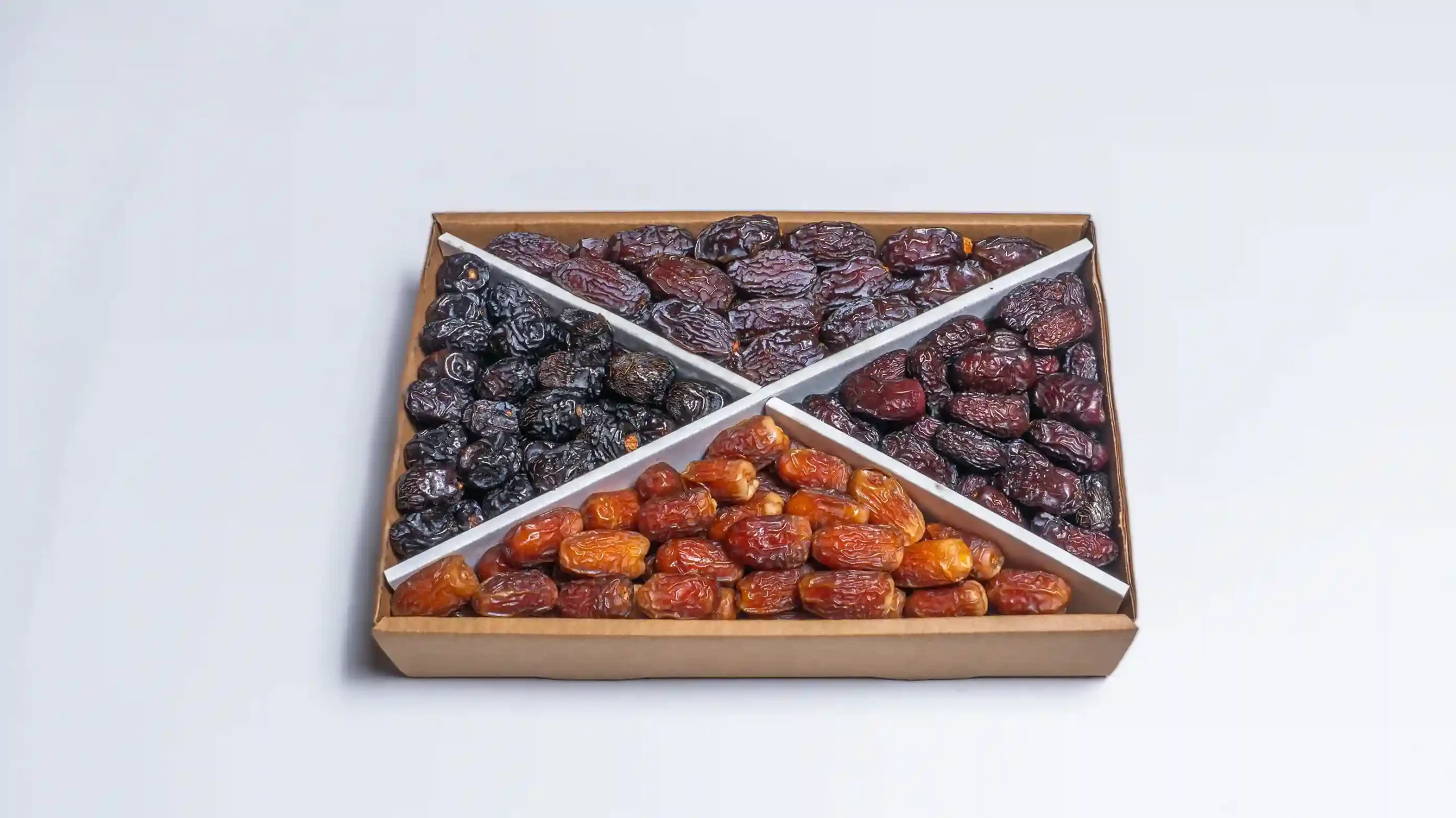 Assorted Dates 3kg - Image 2